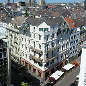 Hotel Devin Art